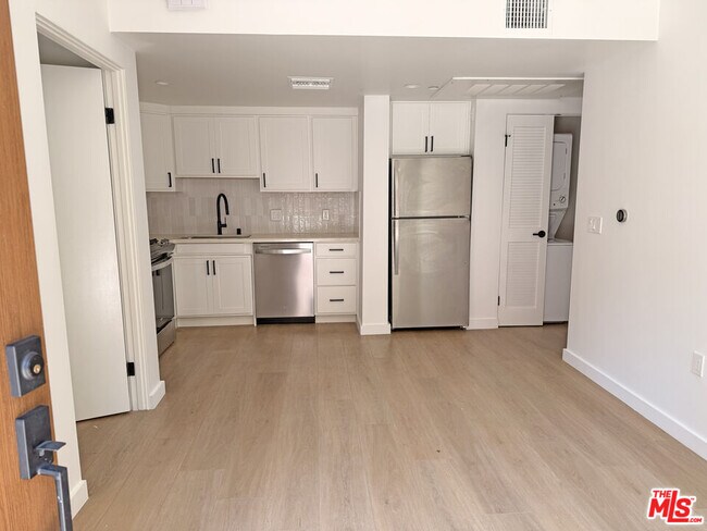 Foto del edificio - 1138 Princeton St