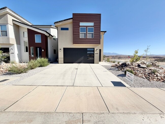 Building Photo - 2375 E Luciano Ln