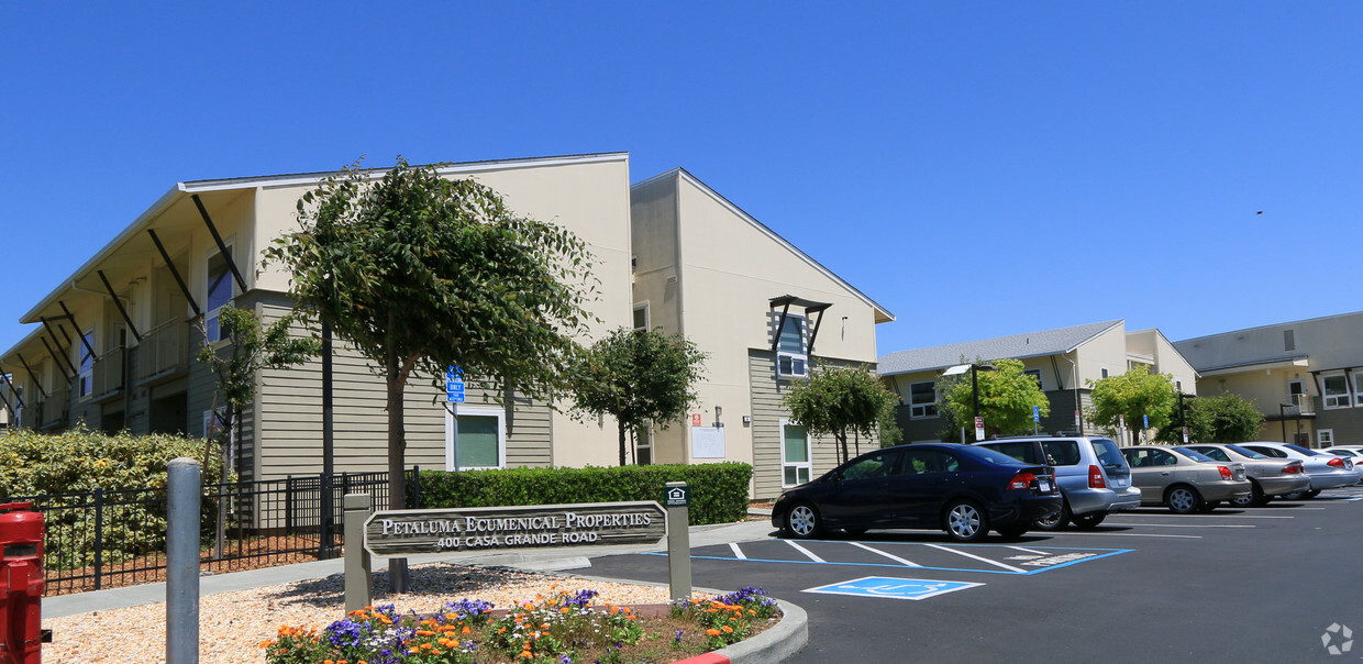 Casa Grande Senior Apartments - Apartments in Petaluma, CA | Apartments.com