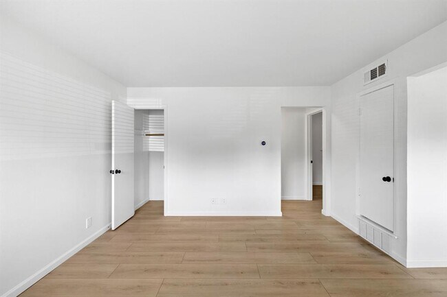 Foto del edificio - 806 E 13th St