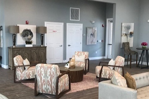 Interior Photo - Palms of Pinellas