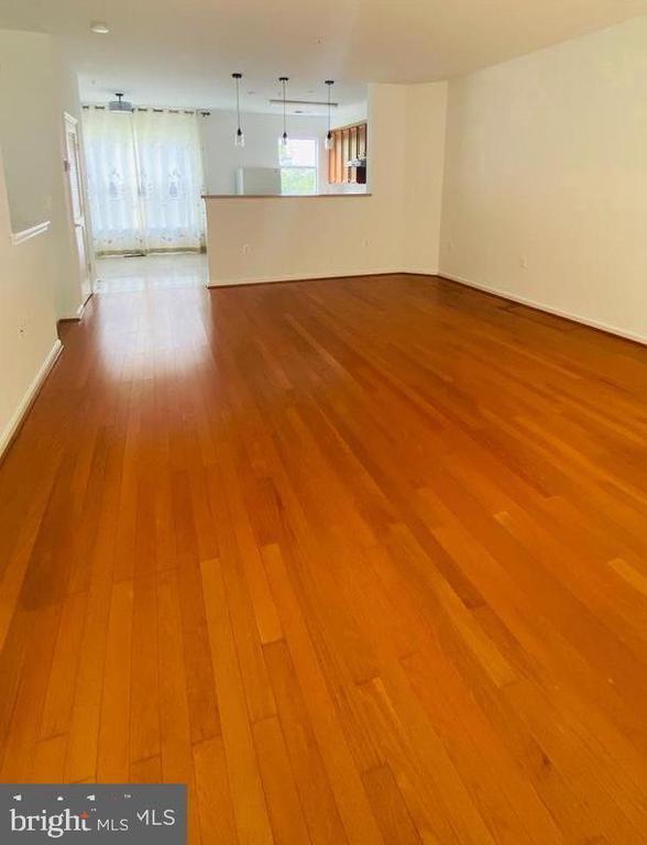 Foto principal - 108 Moore Dr