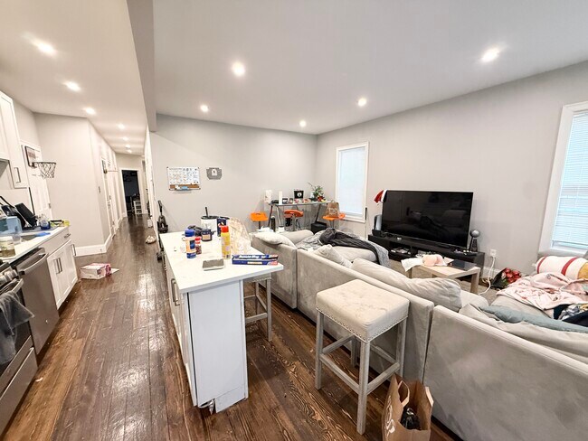 Foto del edificio - 91 Hillside St