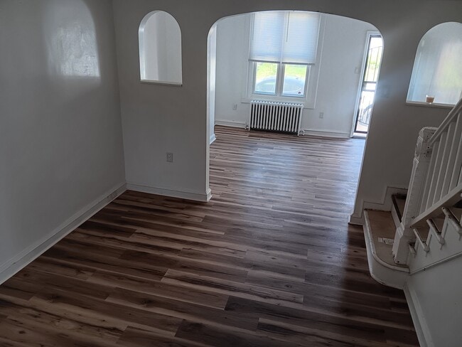 Photo - 1530 W Oakdale St Townhome