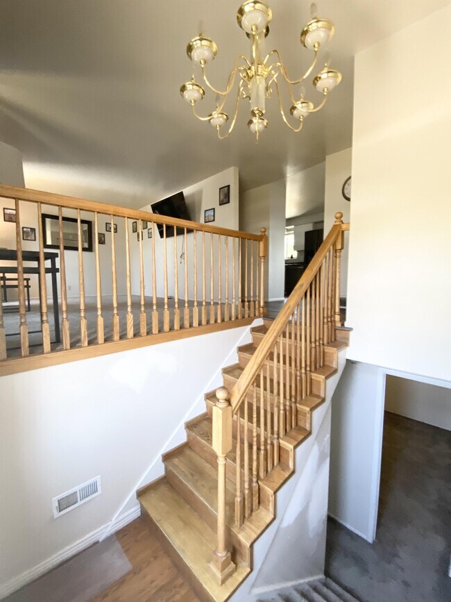 Foto del edificio - 3341 W Hillsboro Cir