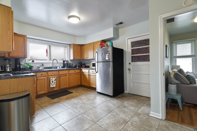 Foto del edificio - 2650 N St Louis Ave