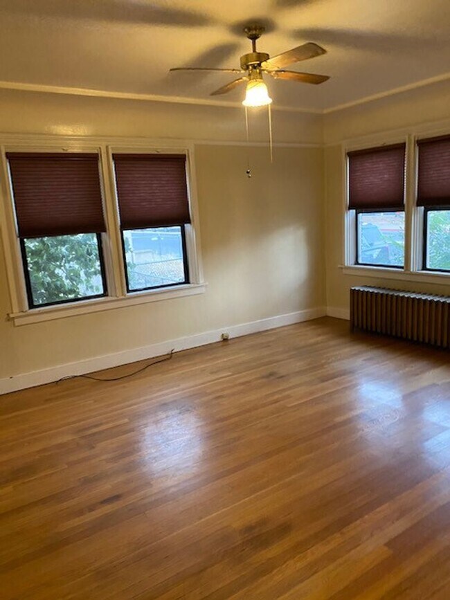 Foto del edificio - 62 S Wells Ave