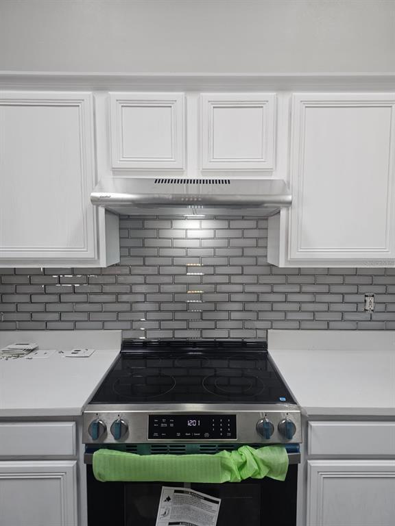 Building Photo - 10934 Versailles Blvd