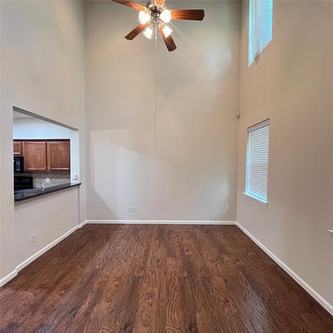 Foto del edificio - 3033 Stone Forest Cir