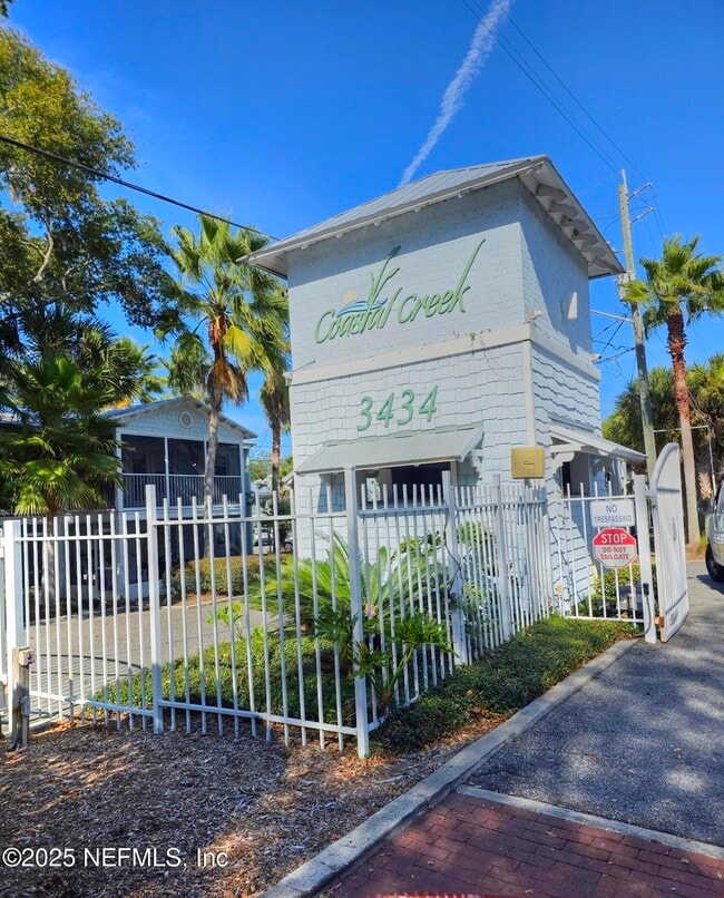 Building Photo - 3434 Blanding Blvd