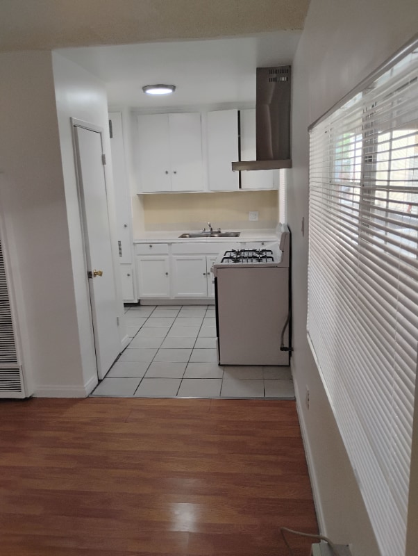 Photo - 14129 Vanowen St (Los Angeles, CA) Apartment