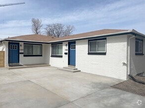 Building Photo - 1381 Xanadu St
