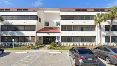 Building Photo - 2583 Countryside Blvd