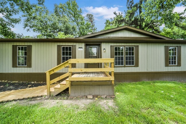 Building Photo - 11023 Forrest Valley Dr