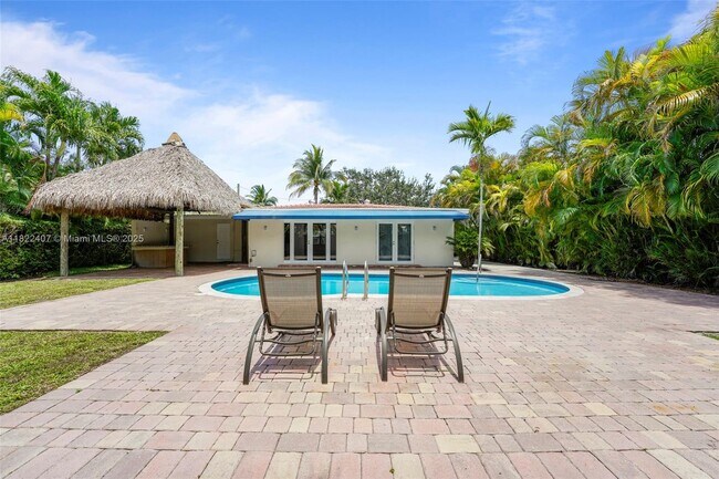Foto del edificio - 12730 Ixora Rd