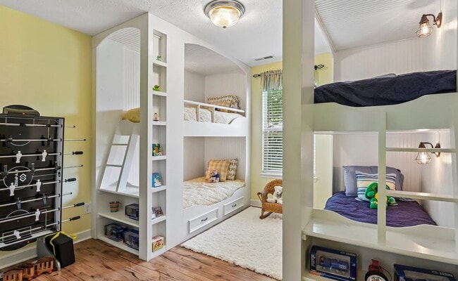 Building Photo - 3005 Sarah Beth Way