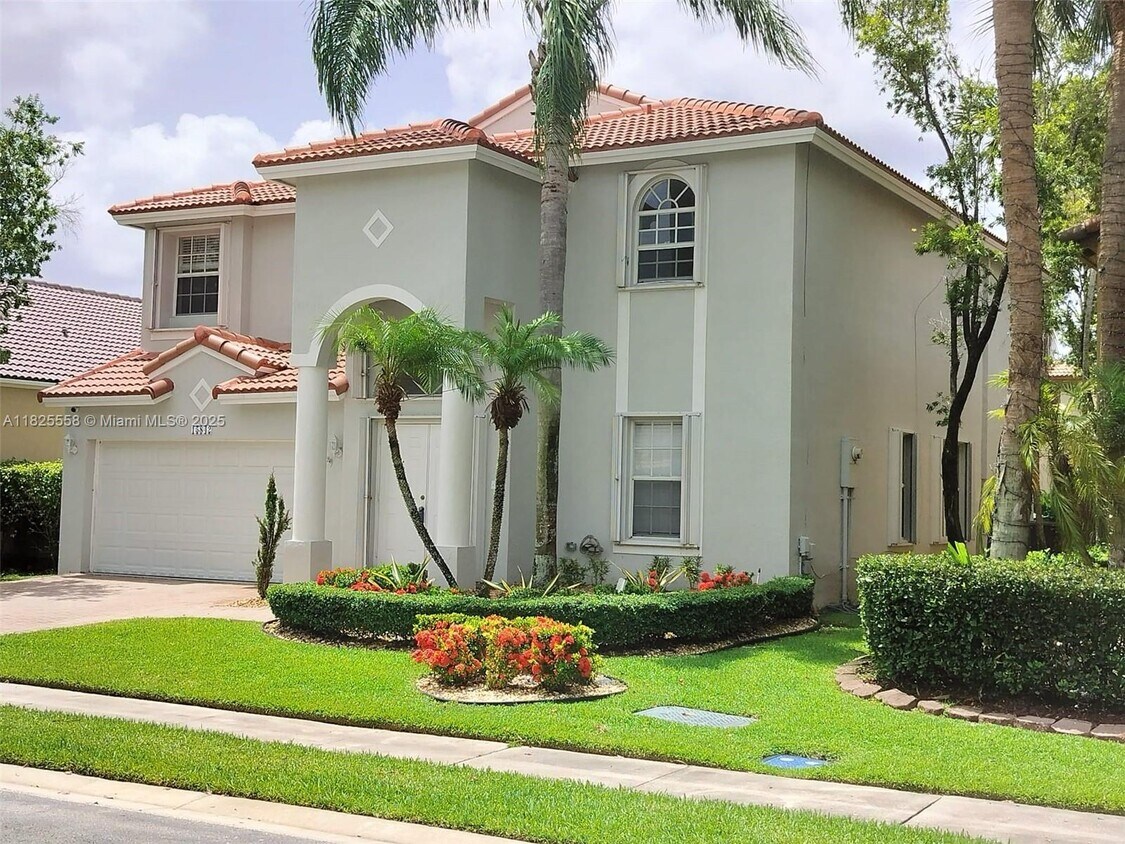 Primary Photo - 15842 SW 14th St