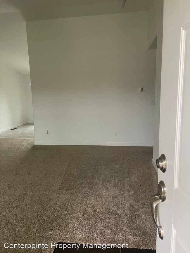 3 br, 2 bath House 751 Robert Lavern St House for Rent in Sutherlin