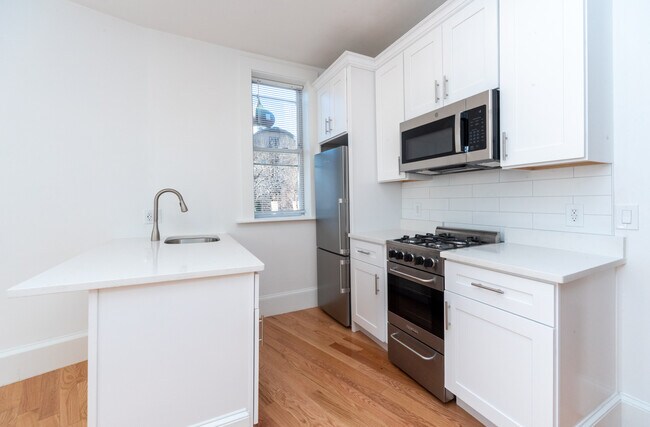 Foto del edificio - 151 Park Dr