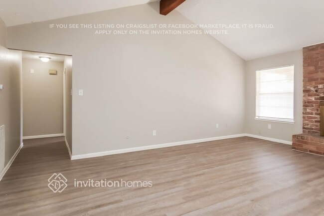 Building Photo - 16519 Cairngorm Dr