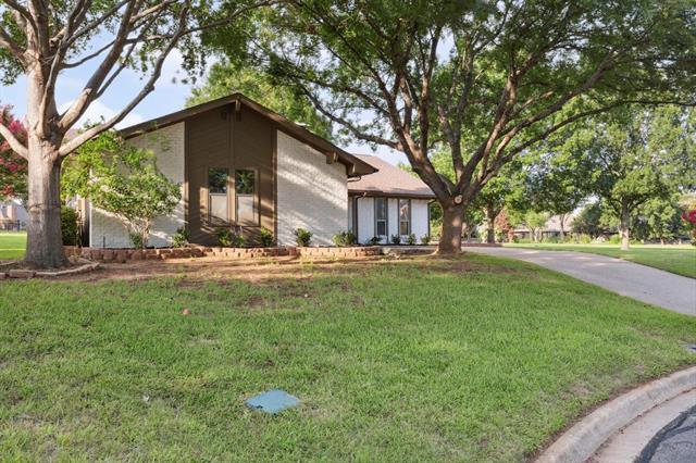 Building Photo - 1308 Clubhouse Ct