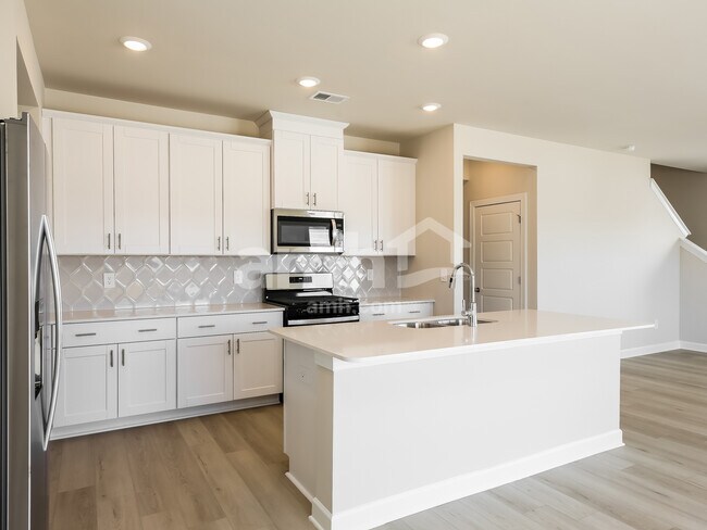 Foto del edificio - 782 Treeline Rd