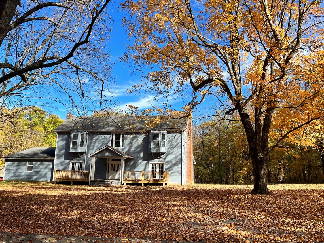 Primary Photo - 325 Stroud Rd