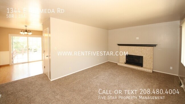 Foto del edificio - 1344 E Alameda Rd