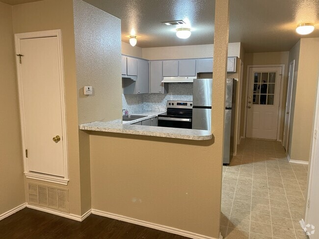 Building Photo - 4302 Jeff Scott Dr