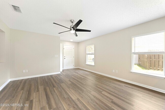 Foto del edificio - 780 Wynfield Cir