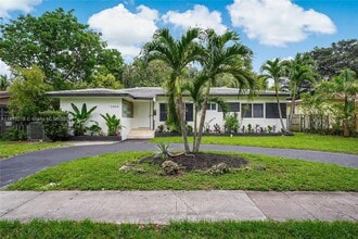 Building Photo - 12885 Griffing Blvd