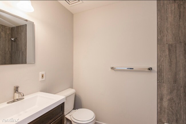 Building Photo - 2 br, 1 bath Apartment - 108 Levering Street