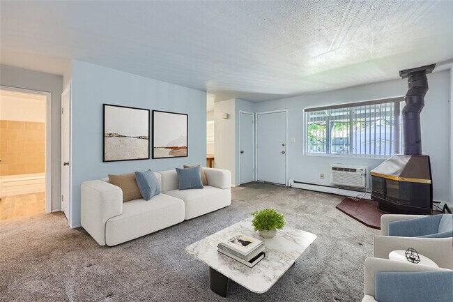 Building Photo - 2565 S Sheridan Blvd