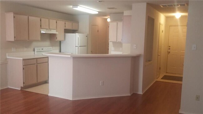 Foto del edificio - 9629 Sugar Hill Dr
