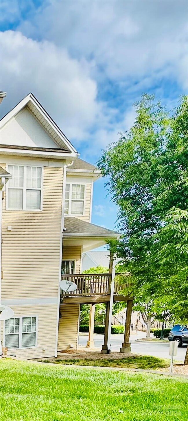 Building Photo - 7133 Founders Club Ct