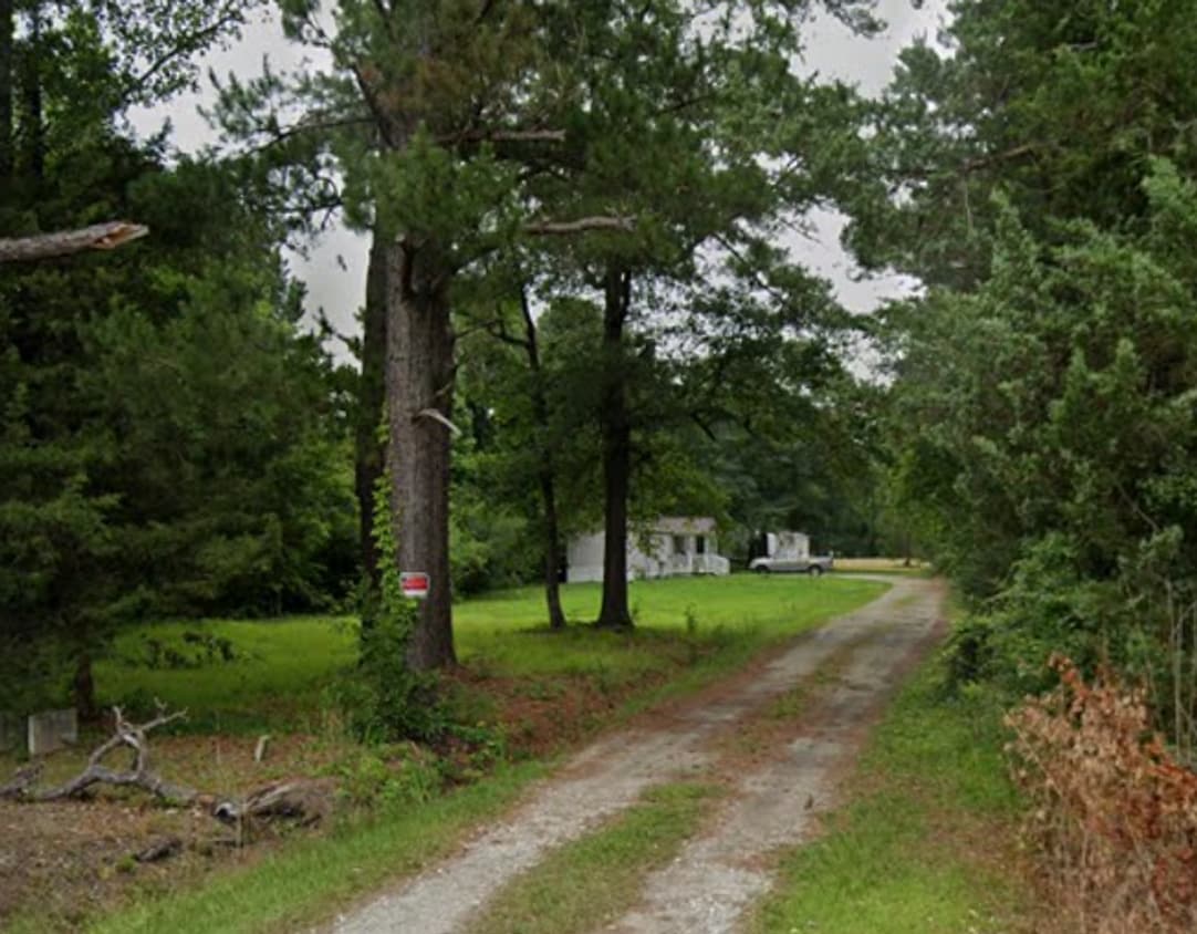 Primary Photo - Secluded Mobile Home in Willard