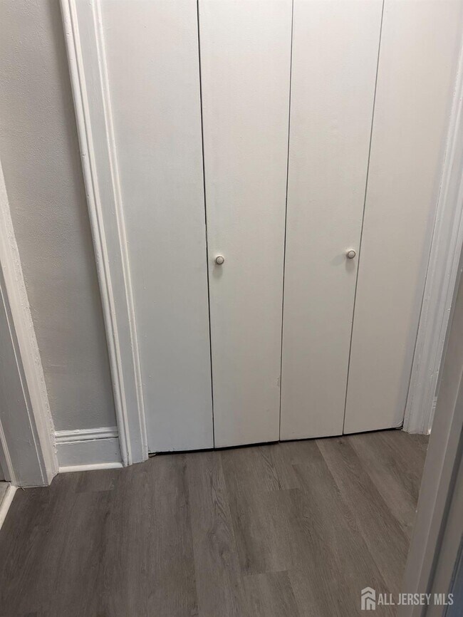 Foto del edificio - 76 S Adelaide Ave