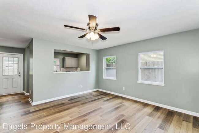 Foto del edificio - 3 br, 1 bath House - 1353 E Frontenac St