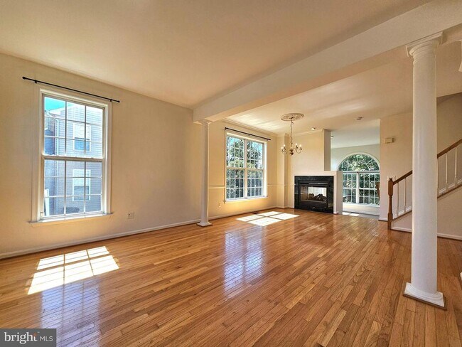 Foto del edificio - 15610 William Bayliss Ct