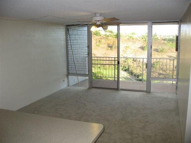 Foto del edificio - 2 BD / 2 BA Apartment in Aiea!!!