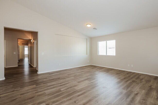 Building Photo - 3709 S 71st Dr