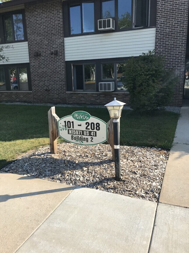 Foto del edificio - PLEASANT ACRES