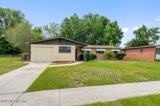 Building Photo - 3828 Freel Rd