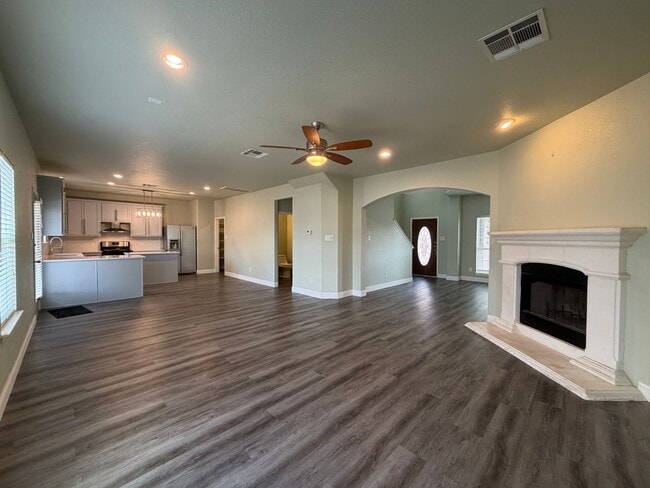 Building Photo - 3604 Sandy Brook Dr