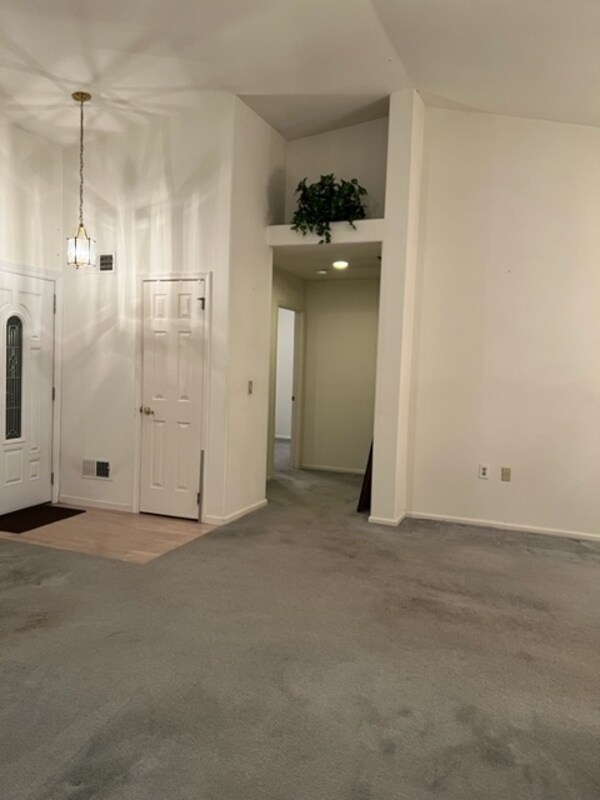 Foto del edificio - 973A Thornbury Ln