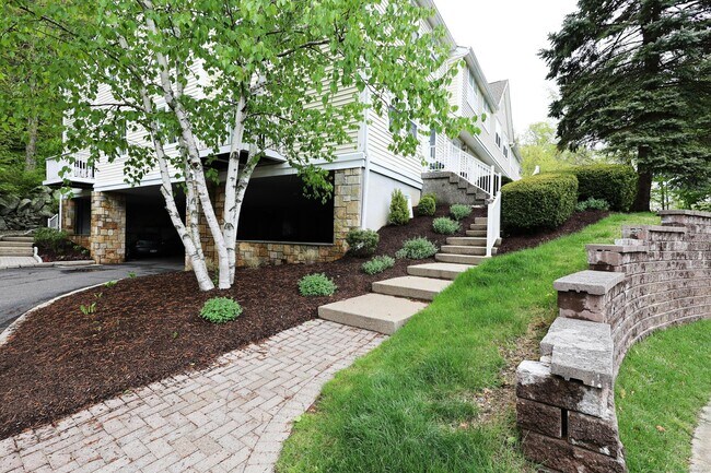 Foto del edificio - 633 Danbury Rd