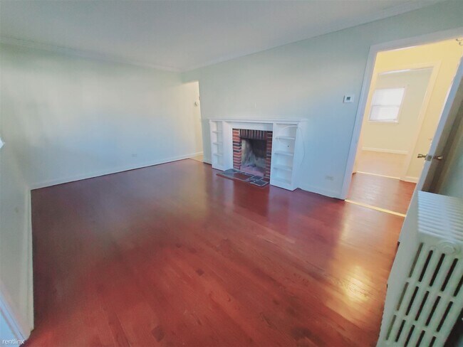Foto del edificio - 1 br, 1 bath Condo - 27 Burwood Ave Unit 1A