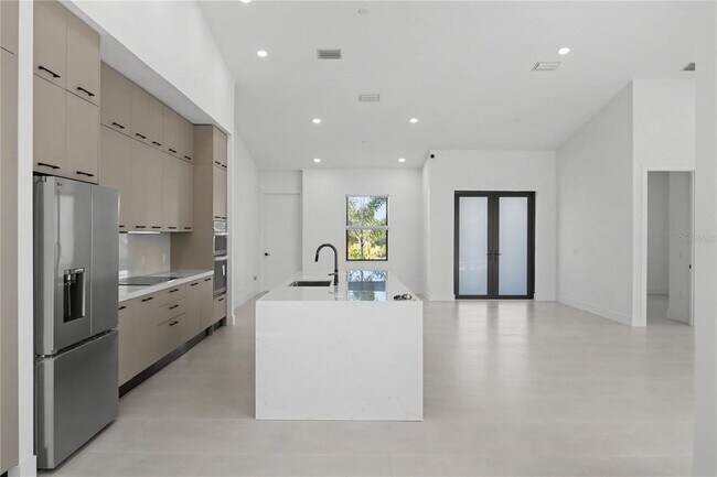 Building Photo - 14687 Lillian Cir