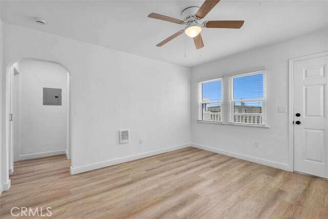 Foto del edificio - 908 Manhattan Ave