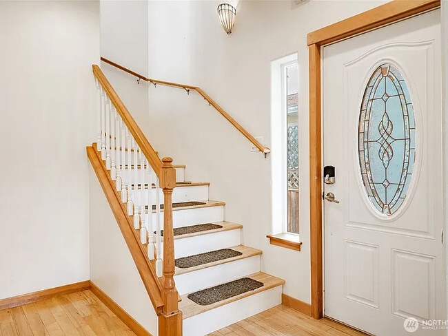 Foto del edificio - 4824 Willow Dr